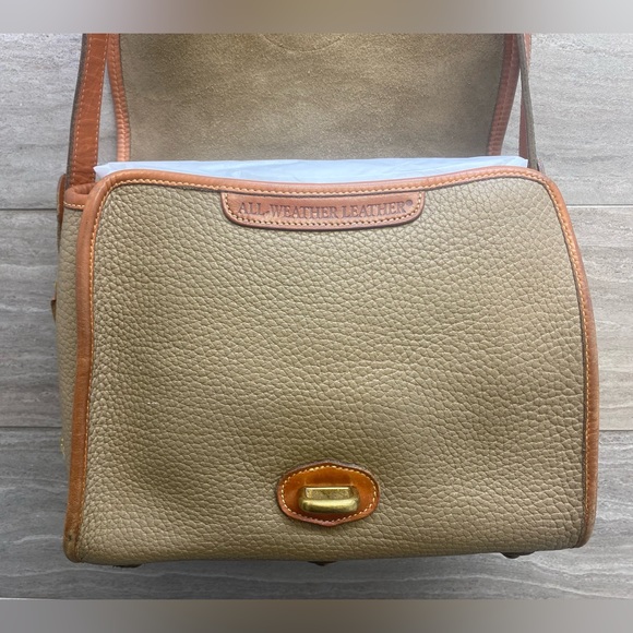 Vintage Dooney & Bourke All Weather Leather Crossbody/Shoulder Bag - Picture 4 of 12